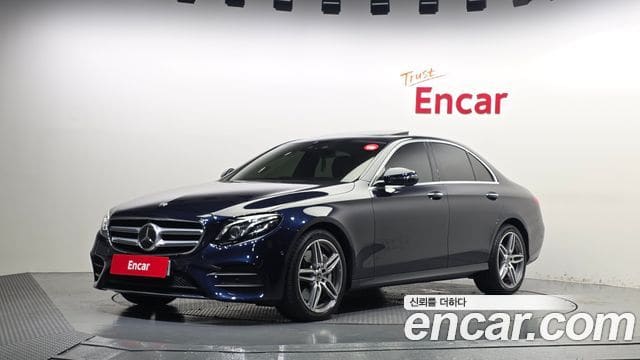 Mercedes-Benz E-Class — фото 1