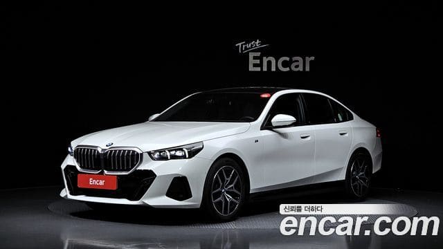 BMW 5 Series — фото 1