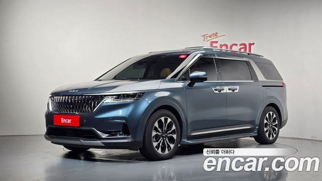Kia Carnival — фото 1