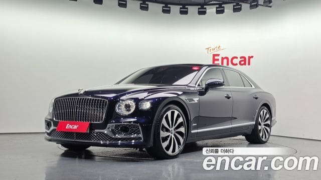 Bentley Flying Spur — фото 1
