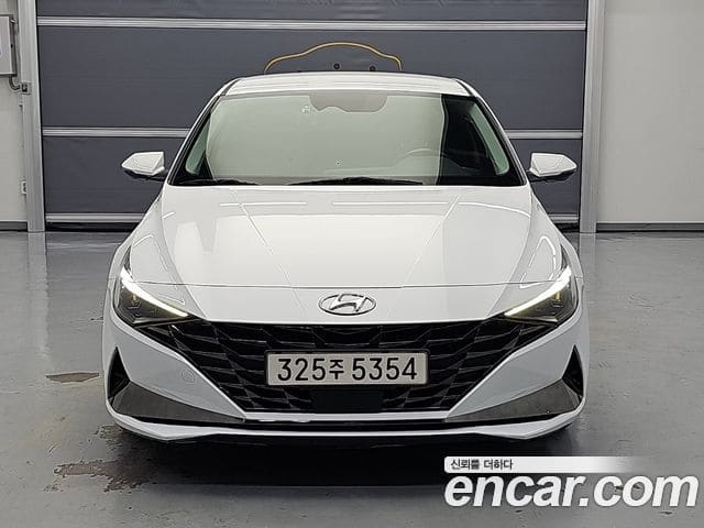 Hyundai Avante — фото 1