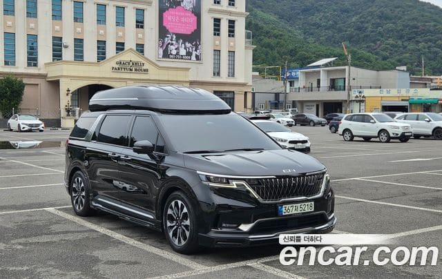 Kia Carnival — фото 1