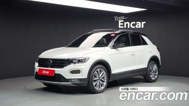 Volkswagen T-Roc — фото 1