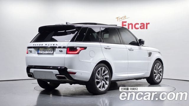 Land Rover Range Rover Sport — фото 1