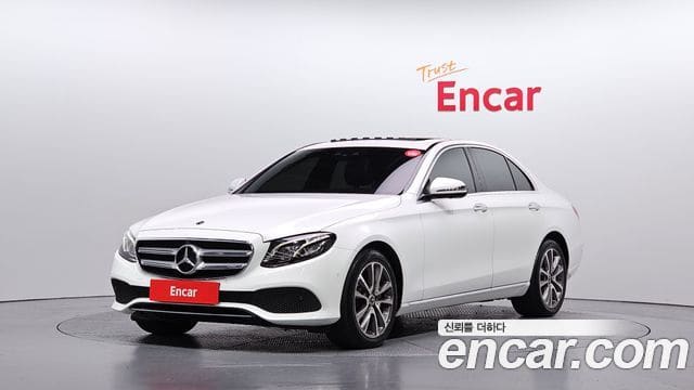 Mercedes-Benz E-Class — фото 1
