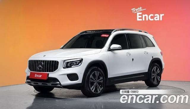 Mercedes-Benz GLB-Class — фото 1