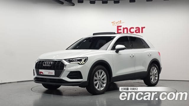 Audi Q3 — фото 1