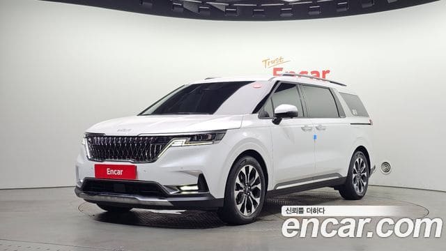 Kia Carnival — фото 1
