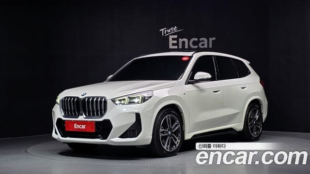 BMW X1 — фото 1