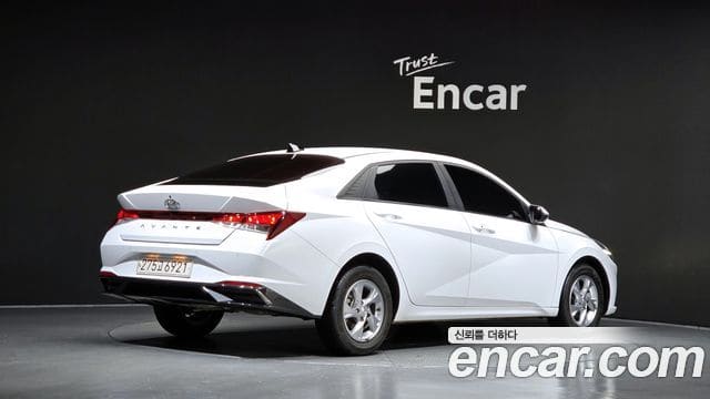 Hyundai Avante — фото 1