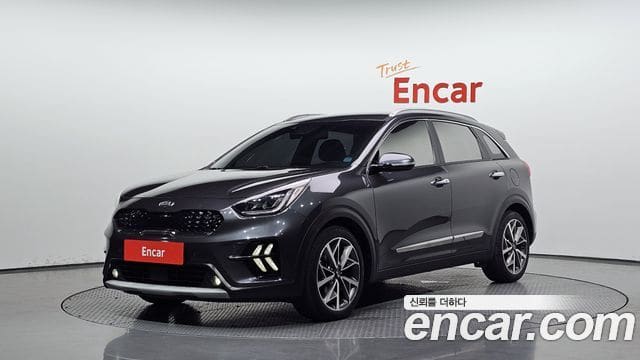 Kia Niro — фото 1