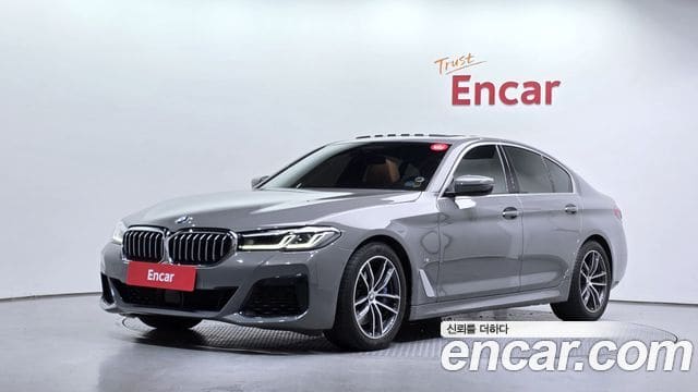 BMW 5 Series — фото 1