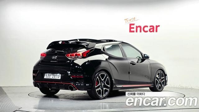 Hyundai Veloster — фото 1