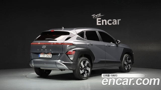 Hyundai Kona — фото 1