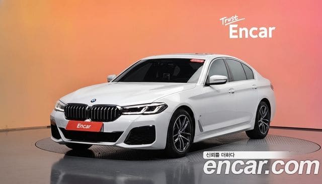 BMW 5 Series — фото 1