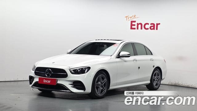 Mercedes-Benz E-Class — фото 1