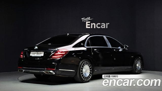 Mercedes-Benz S-Class — фото 1