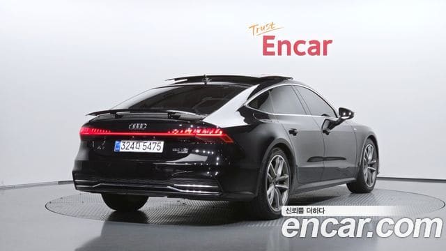 Audi A7 — фото 1