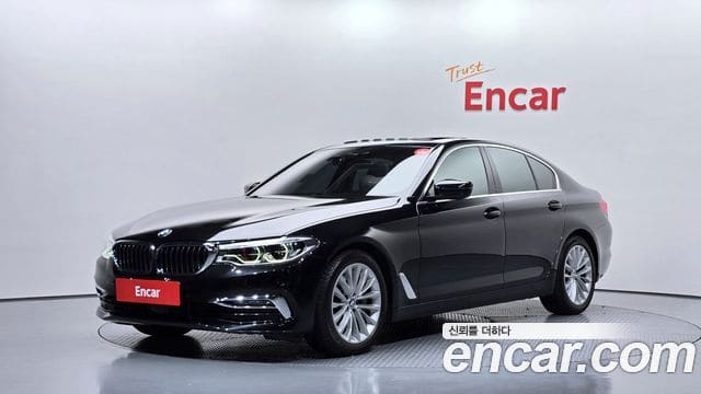 BMW 5 Series — фото 1