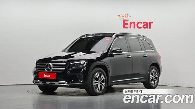 Mercedes-Benz GLB-Class — фото 1