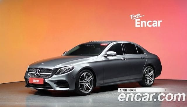 Mercedes-Benz E-Class — фото 1
