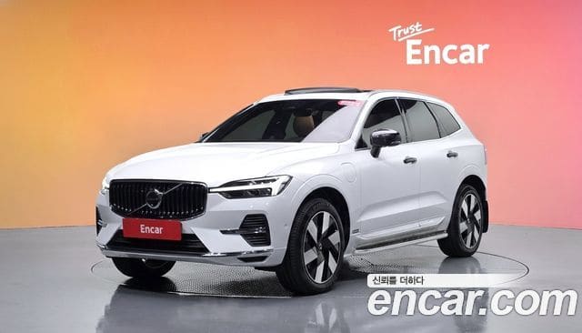 Volvo XC60 — фото 1