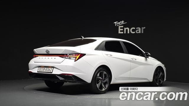 Hyundai Avante — фото 1