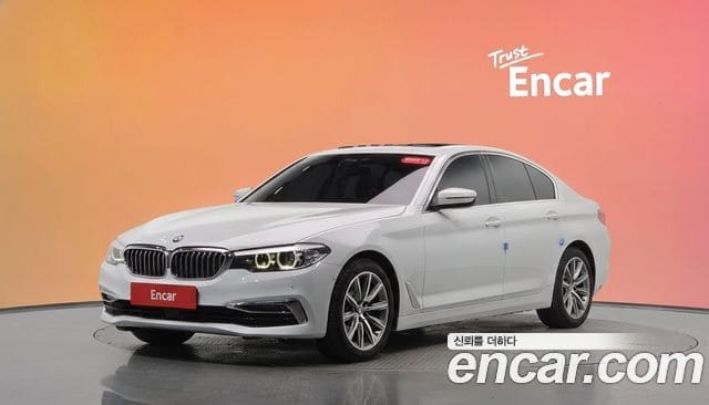 BMW 5 Series — фото 1