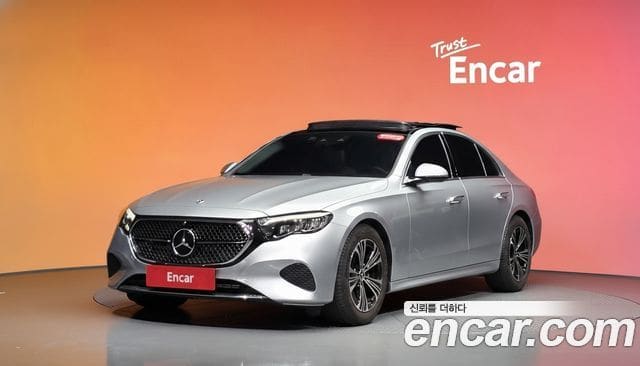 Mercedes-Benz E-Class — фото 1