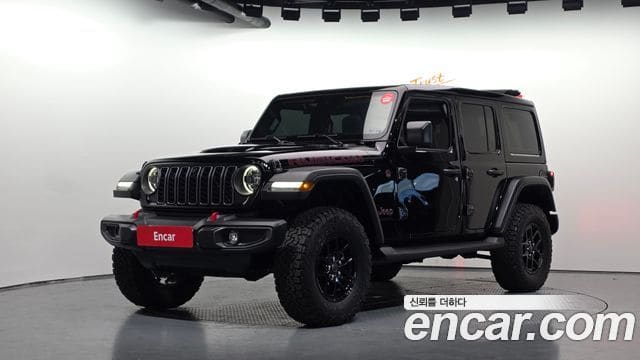 Jeep Wrangler — фото 1