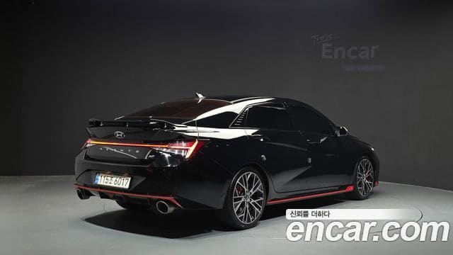Hyundai Avante — фото 1