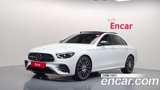 Mercedes-Benz E-Class — фото 1