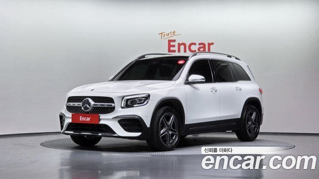 Mercedes-Benz GLB-Class — фото 1