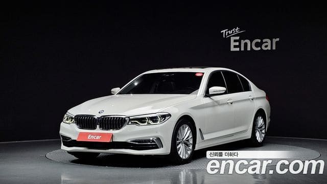 BMW 5 Series — фото 1