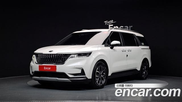 Kia Carnival — фото 1