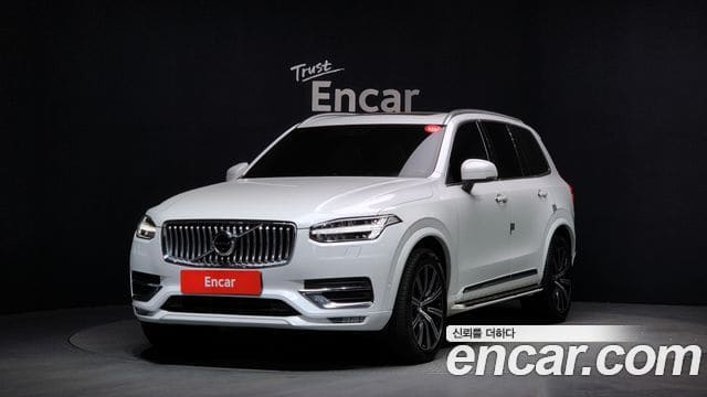 Volvo XC90 — фото 1