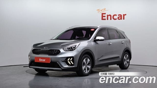 Kia Niro — фото 1