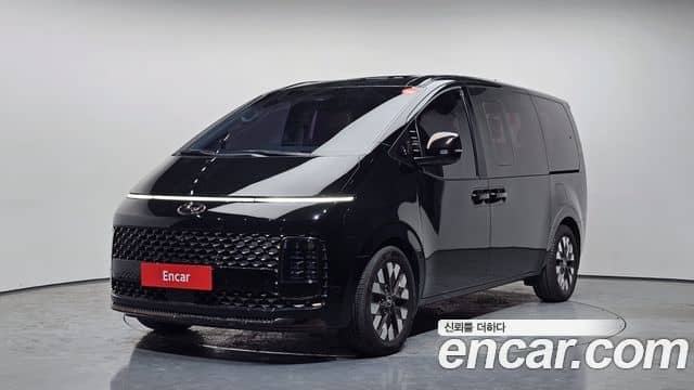 Hyundai Staria