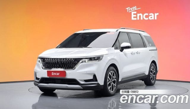 Kia Carnival — фото 1