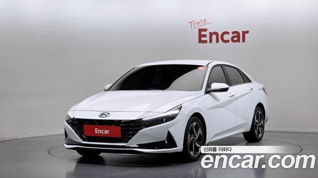 Hyundai Avante — фото 1