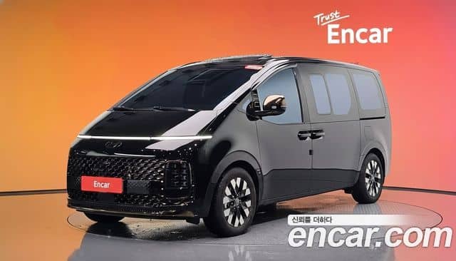 Hyundai Staria