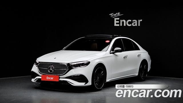 Mercedes-Benz E-Class — фото 1