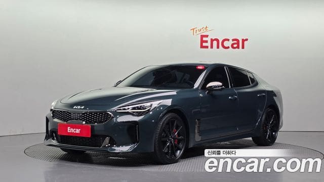 Kia Stinger — фото 1