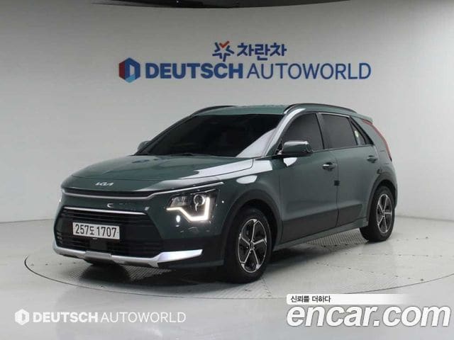 Kia Niro — фото 1