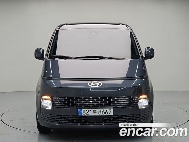 Hyundai Staria — фото 1