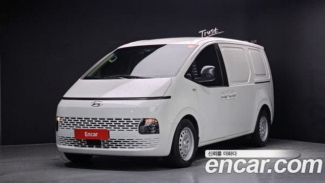 Hyundai Staria — фото 1