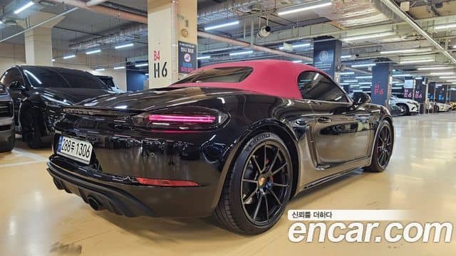 Porsche 718 Boxster