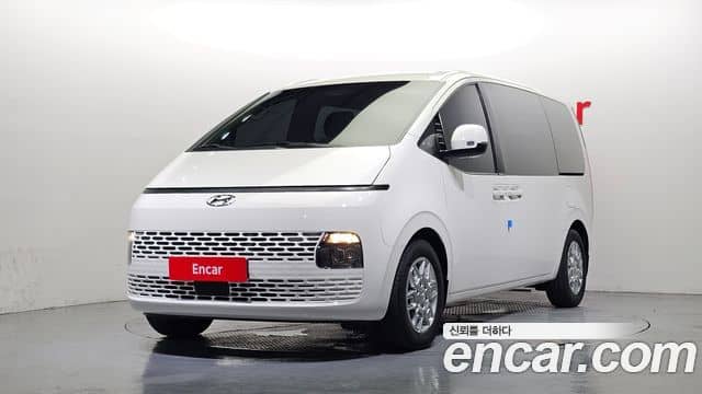 Hyundai Staria