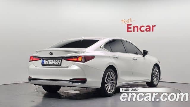 Lexus ES300h