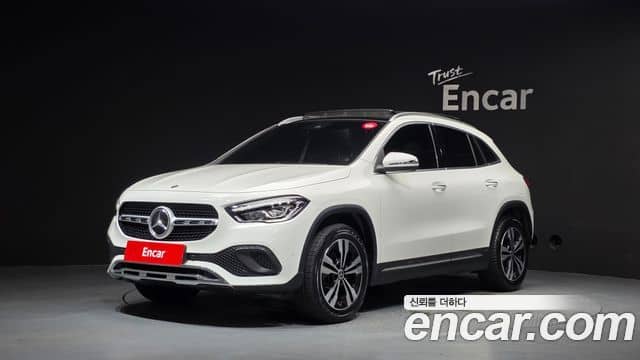 Mercedes-Benz GLA-Class
